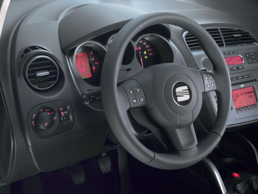  Seat Altea XL 2006 года  (фото 21 из 134)